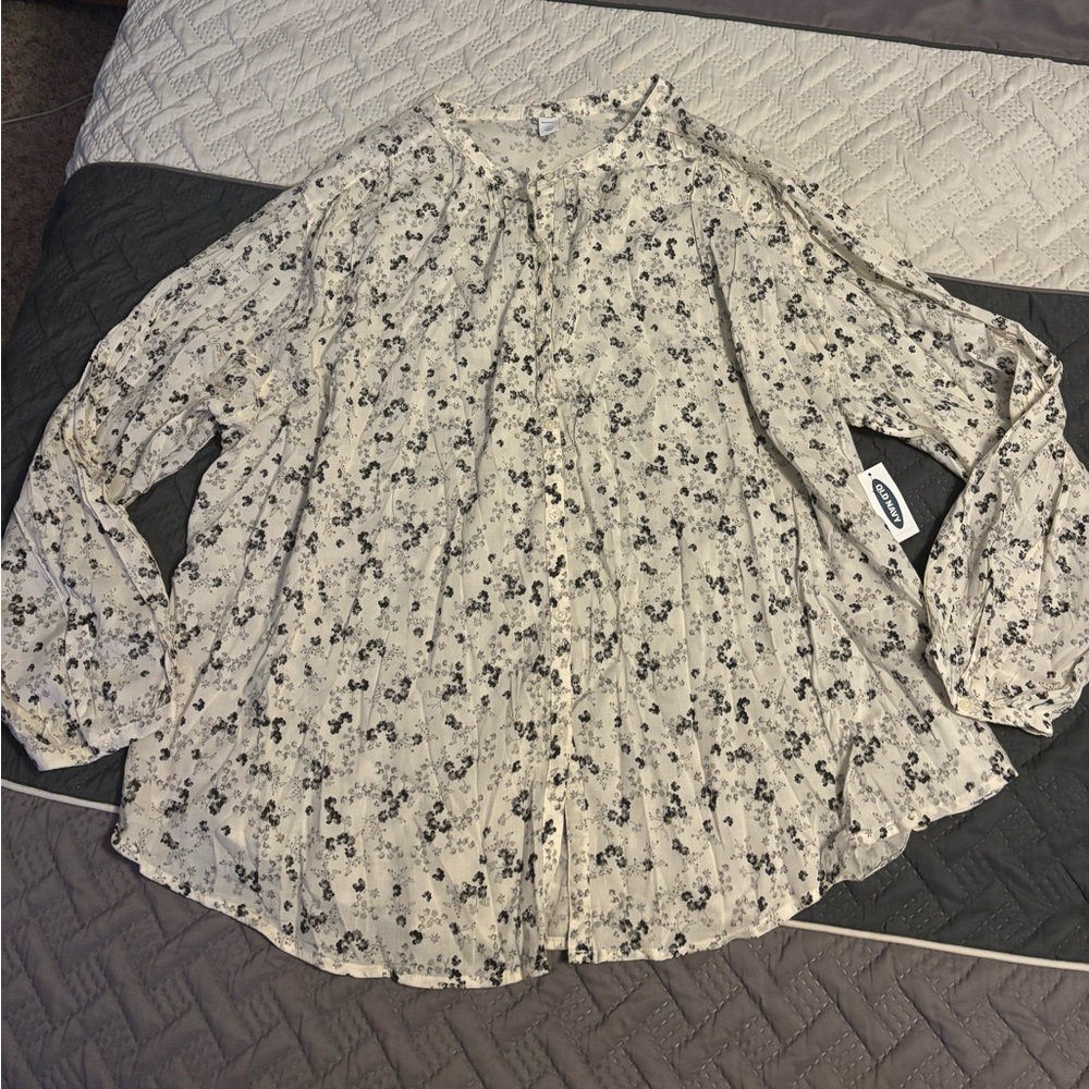 BNWT Womens button up top blouse from Old Navy XXL